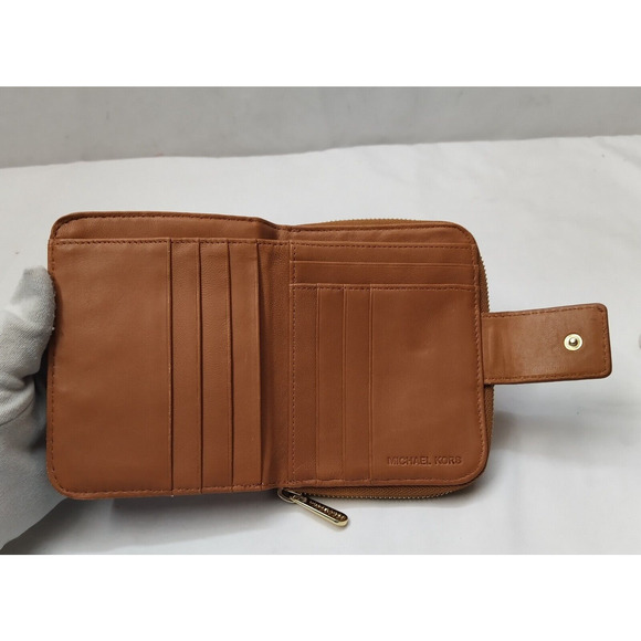 Michael Kors Brown Leather Quilted Zip Around Credit Card Bifold Square Wallet - Picture 9 of 16